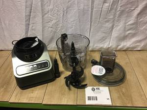 lot 35 image: NINJA Professional Plus 9-Cup 4 Speed Silver Food Processor with Auto iQ Customer Returns See Pictures