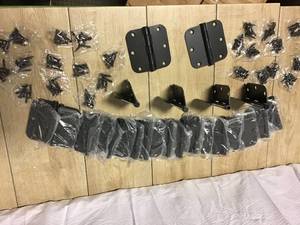 lot 36 image: Lot of assorted Door Hinges Customer Returns See Pictures