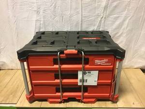 lot 83 image: Milwaukee PACKOUT 3-Drawer Tool Box Customer Returns See Pictures