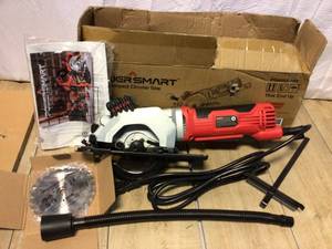 lot 36 image: PowerSmart 4-12 in. 4 Amp Electric Compact Circular Saw Customer Returns See Pictures