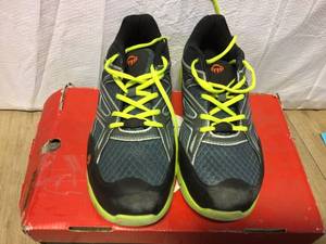 lot 37 image: Wolverine 10675 Composite Toe Work Shoes - Mens  SZ 10.5 Customer Returns See Pictures