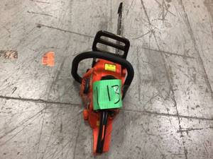 18 in. 40.2 cc Gas 2-Stroke Cycle Chainsaw by ECHO Customer Returns See Pictures