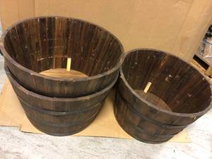 Vigoro 25.98 in. Dia x 16.54 in. H Round Wooden Barrel Planter��Customer Returns See Pictures