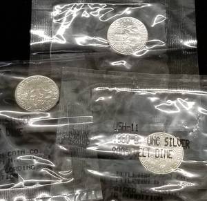 GROUP OF 3 BU-UNC SILVER ROOSEVELT DIMES 1956-D 1960-D 1964