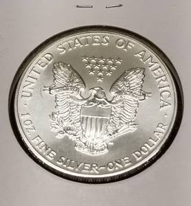1992 AMERICAN SILVER EAGLE 1 TROY OZ .999 FINE SILVER