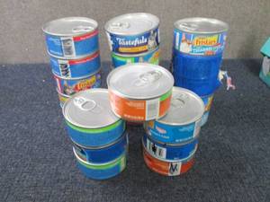 lot 7 image: 22- 5.5 oz Cans Assorted Cat Food...