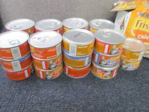 lot 12 image: 26- 5.5 oz Cans Friskies Assorted C...