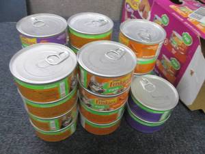 lot 13 image: 22- 5.5 oz Cans Friskies Assorted C...