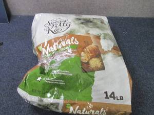 lot 32 image: Special Kitty Natural Dry Cat Food...