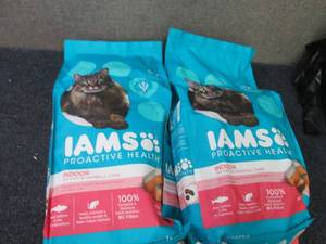 lot 39 image: 2 - 7 lb Bags Iams Proactive Health...