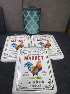 lot 47 image: 3 Accent Signs, Solar Light...