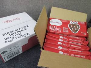 lot 97 image: 2 Boxes of 8-10 oz pks Darrell Lea ...