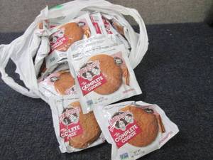 lot 130 image: Lenny & Larrys Complete Protein & ...