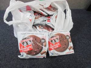 lot 134 image: Lenny & Larrys Complete Protein & ...