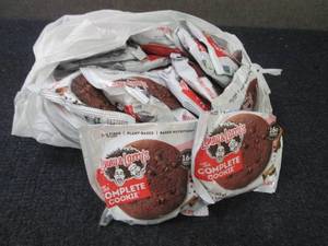lot 135 image: Lenny & Larrys Complete Protein & ...