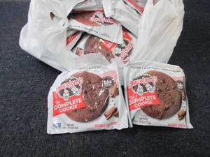 lot 138 image: Lenny & Larrys Complete Protein & ...