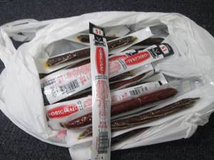 lot 184 image: 18 Original Jack Links Beef Sticks...