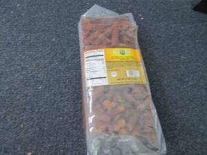 lot 210 image: 32 oz Sugar River Hot Snack Ends & ...