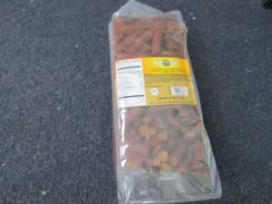 lot 211 image: 32 oz Sugar River Hot Snack Ends & ...