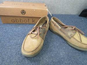 lot 220 image: Abbot K. Brown Mens Boardwalk Shoe...