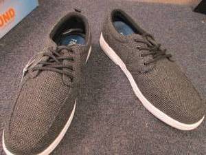 lot 224 image: Island Surf Fom Zion Shoes Mens Sh...