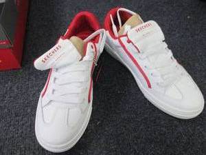 lot 229 image: Skechers Los Angelos Ladies Size 6 ...