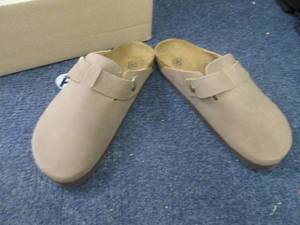 lot 231 image: Abbot K. Tan Suede Womens Size 5 Sl...