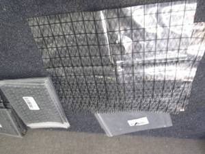 lot 379 image: 8 GLOTRENDS 5 Packs 12x16 inch Moth...