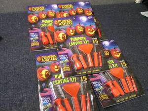 lot 411 image: 5 Pumpkin Carving Kits Retail $3.94...