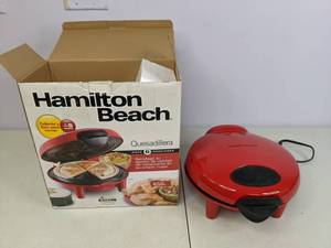 lot 117 image: Red Hamilton Beach Quesadilla Maker