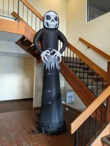 lot 111 image: Haunted Hill Farm 12 Ghost Lighted Inflatable Halloween Decor