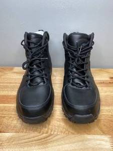 lot 29 image: New Nike Manoa Athletic Black Leather Boots Mens Size 12