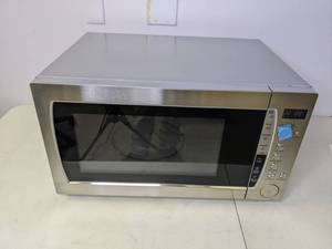 lot 243 image: Stainless Steel 2.2 Cu. Ft. 1250-Watt Countertop Microwave Oven