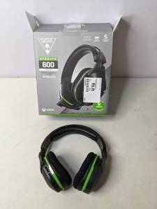 lot 218 image: Turtle Beach Stealth 600 Gen 2 Wireless Gaming Headset for Xbox One and Xbox Series X  Black