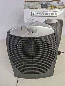 lot 257 image: BLACKDECKER Electronic HeaterFan