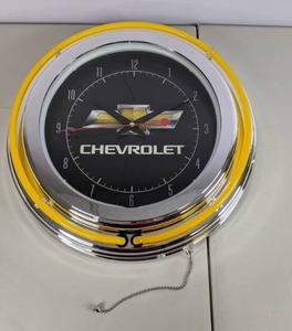 lot 324 image: Chevrolet Neon Clock