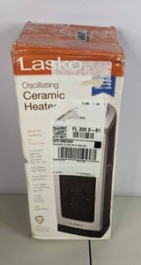 lot 325 image: Lasko Oscillating Ceramic Tower Heater