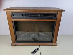 lot 284 image: Gorgeous 28.5 W Electric Fireplace