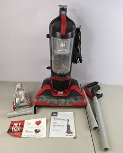 lot 292 image: Dirt Devil Endura Max XL Bagless Upright Vacuum