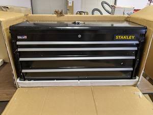 lot 378 image: Stanley 300 Series 41 4-Drawer Top Tool Chest