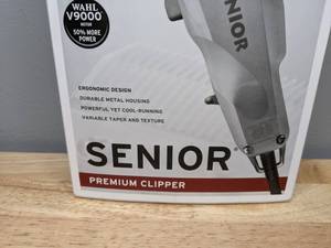 lot 54 image: Brand New Wahl Professional Senior Clipper