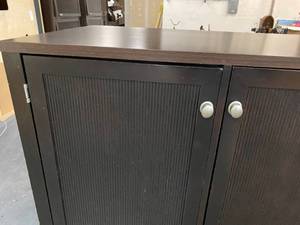 lot 772 image: Large TV Stand with Drawers and Pull Out Tray