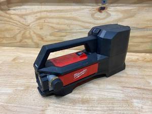 lot 15 image: MILWAUKEE M18 18-Volt 14 HP Lithium-Ion Cordless Transfer Pump (Tool Only)