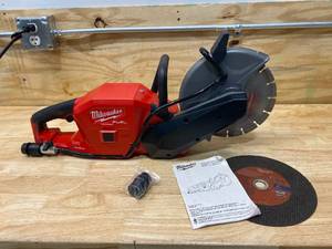 lot 4 image: MILWAUKEE M18 FUEL ONE-KEY 18-Volt Lithium-Ion Brushless Cordless 9 in. Cut Off Saw (Tool-Only)