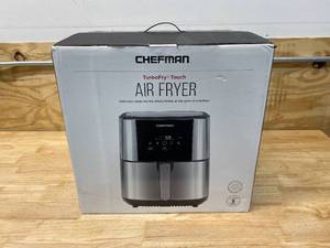 lot 18 image: CHEFMAN 8qt Digital Air Fryer - Silver