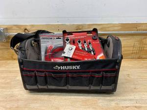 lot 106 image: HUSKY Tool Bag with Various Items