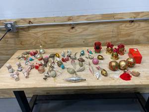 lot 109 image: Lot of Various ChristmasHoliday Decorations