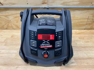 lot 37 image: SCHUMACHER Battery Extender 12-Volt 1,200 Amp Battery Jump Starter