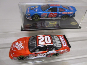 lot 12 image: Diecast Stock Cars