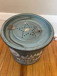 lot 107 image: Vintage Frabill Blue Waters Minnow Bucket